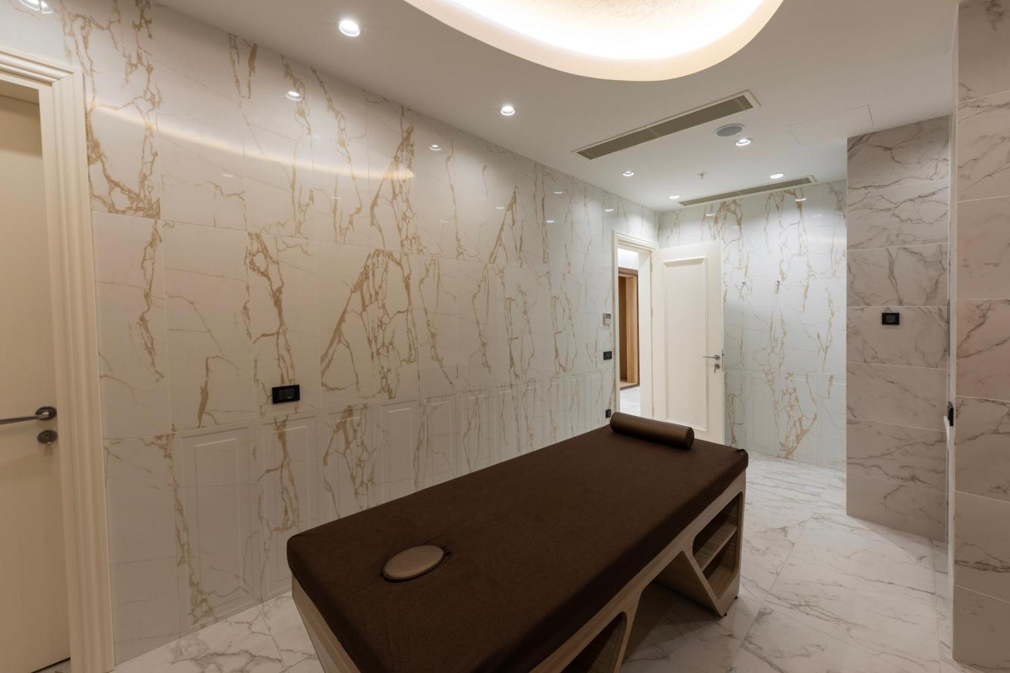 Hallmark Hotel & Spa Istanbul Exterior photo